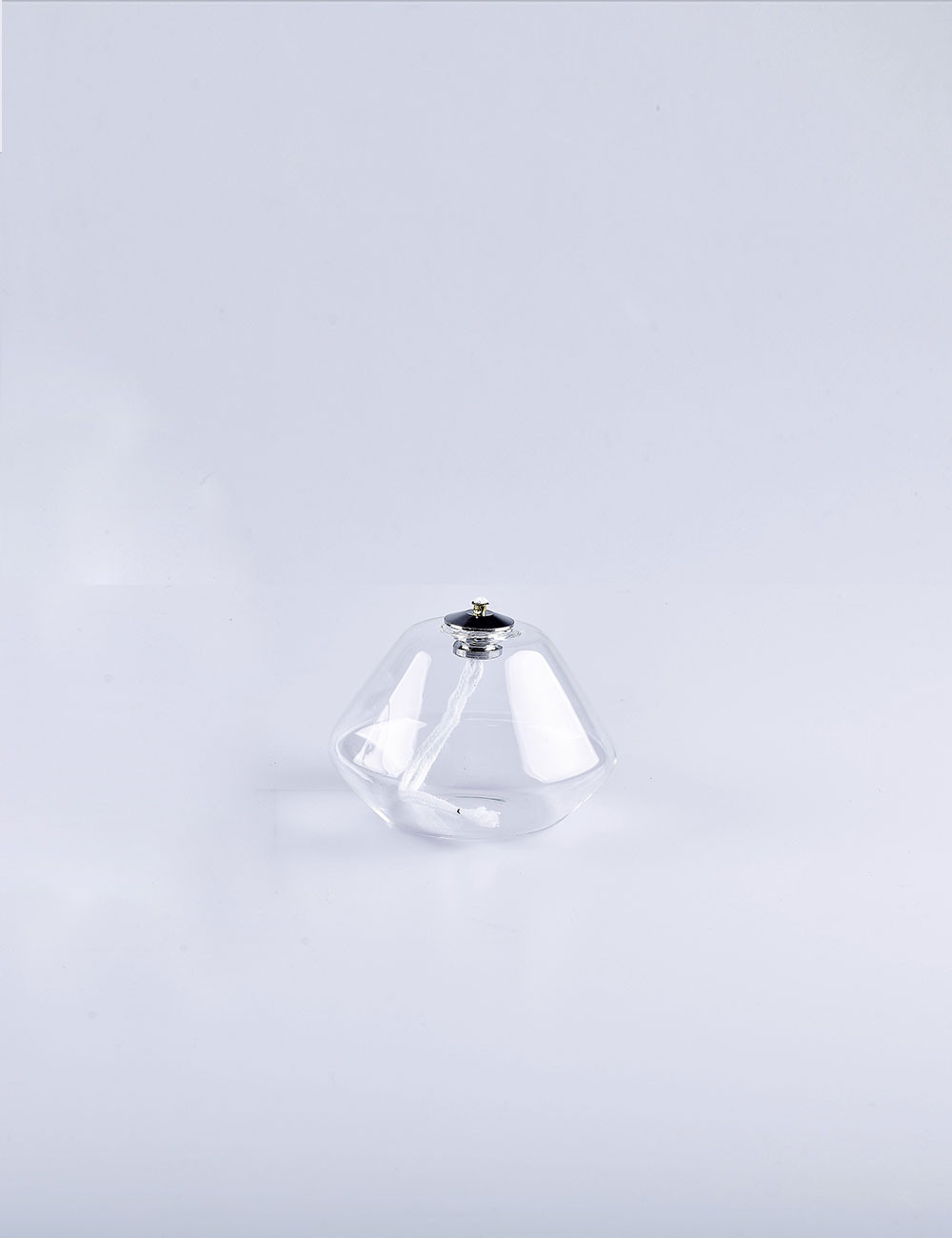 Lampada bianca in vetro per cera liquida